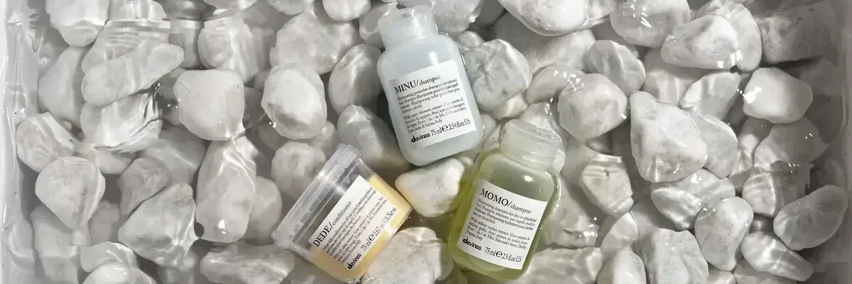 Davines_Categoria_Kits-tamaños-de-viaje_1200x Davines_Categoria_Kits-tamaños-de-viaje_1200x